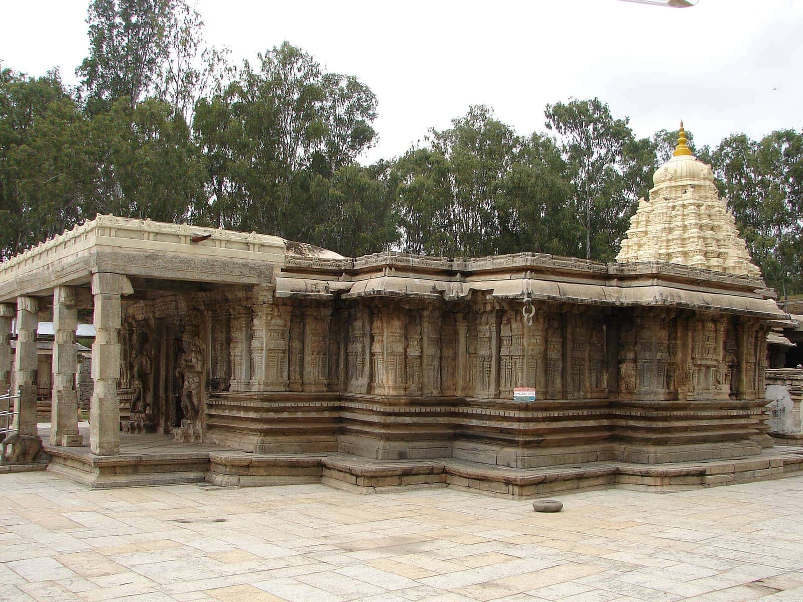 The stone Vaidyeshvara Temple at Talakadu